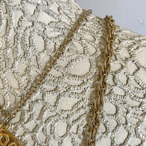 Vintage SHP Marked Gold Tone Plated Layered Chain Pendant Necklace - Picture 4 of 6